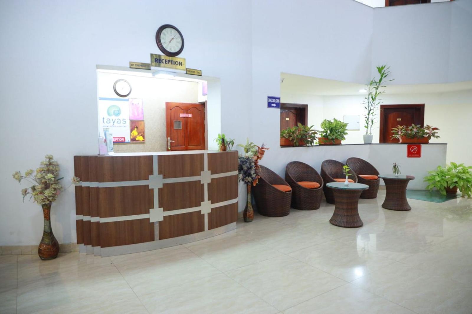 Hotel Tayas Trippapur Exterior photo